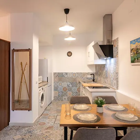 La Puerta Del Cielo Apartment Seville Exterior photo